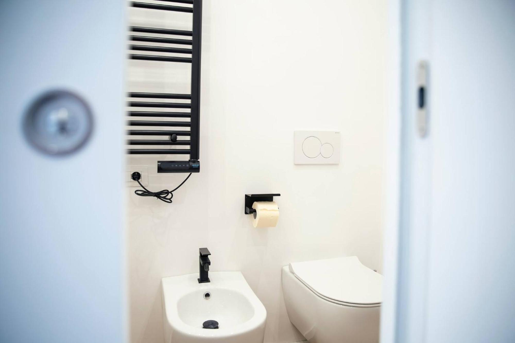 Apartment Zenart Deluxe Genoa
